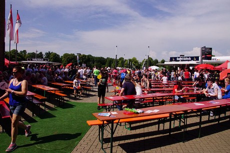 Com Together Cup